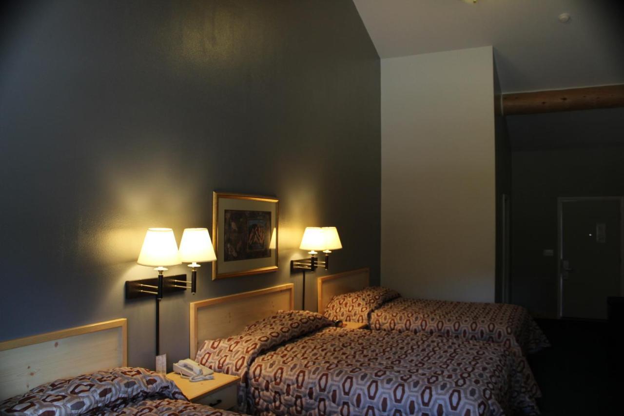 Moose Creek Lodge & Suites Cody Buitenkant foto